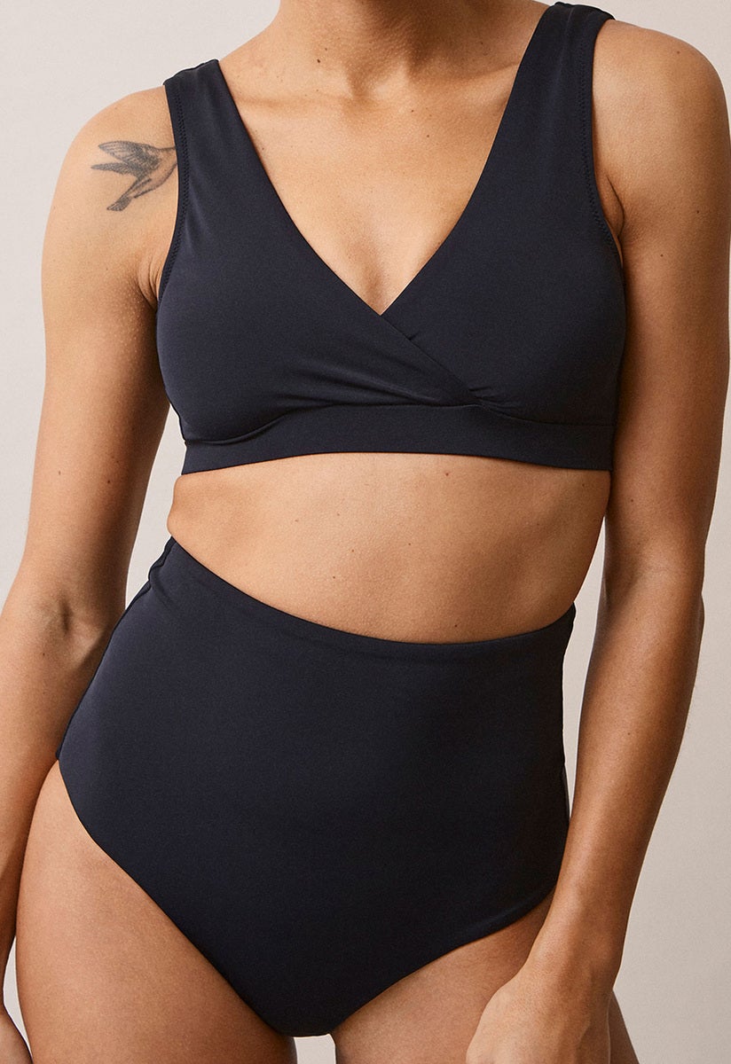 Höga bikinitrosor postpartum - Svart