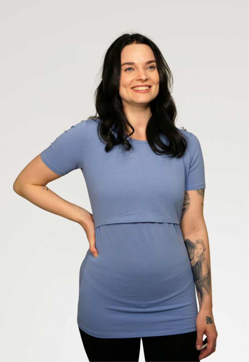 Amningstopp med kort ärm Essential - Pale Blue - FÖRBESTÄLLNING - PRELIMINÄR LEVERANS V29